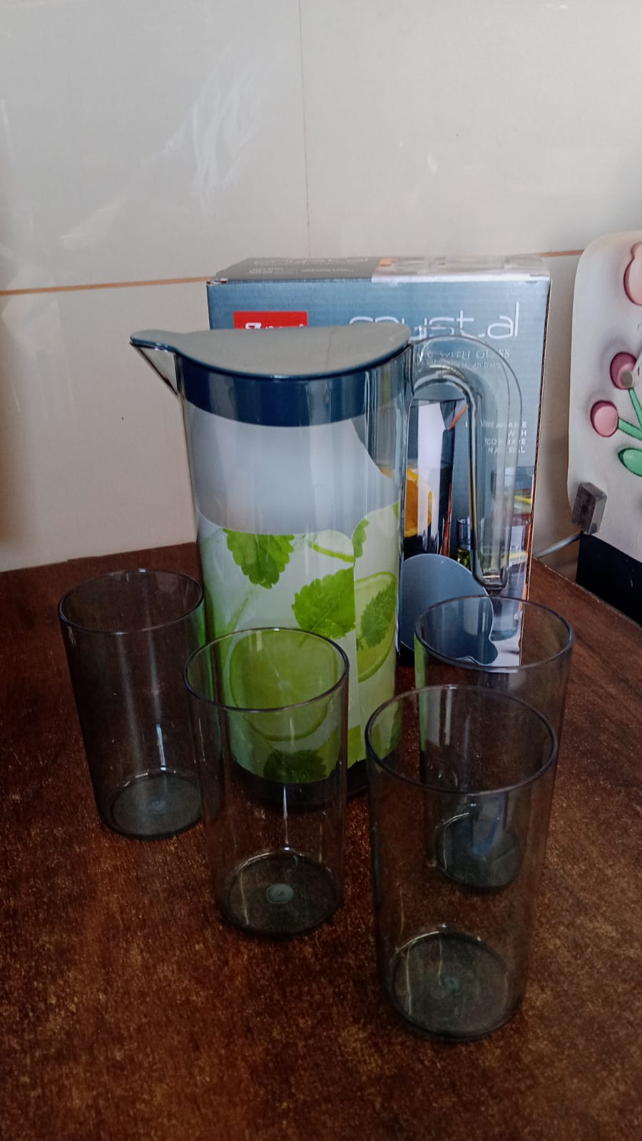 Apex Crystal Premium Jug with Lid & 4 Pcs Glass (1500 ML / 300 ML Approx / 5 Pcs Set) Apex Crystal Premium Jug with Lid & 4 Pcs Glass (1500 ML / 300 ML Approx / 5 Pcs Set)